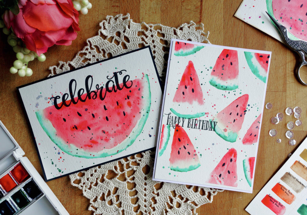 Do you want to learn how to watercolour a watermelon? In this blog post I will show you how to easy watercolour a watermelon in two ways and create a simple card, with minimal supplies. No stamps or dies needed. 