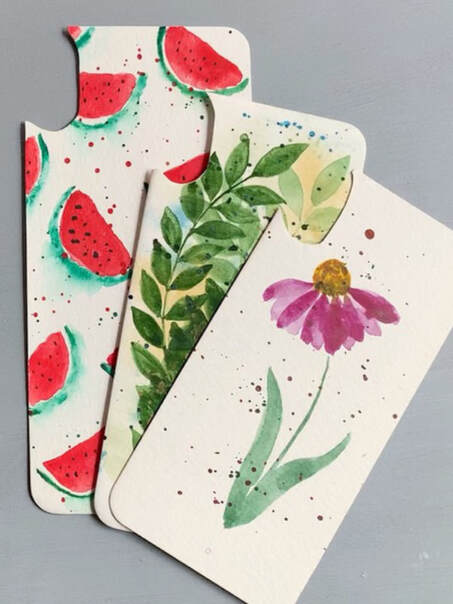 A tutorial for making a DIY insert for a clear mobile phone case. Learn to make a re-usable template and create an insert with overlapping green watercolour leaves.